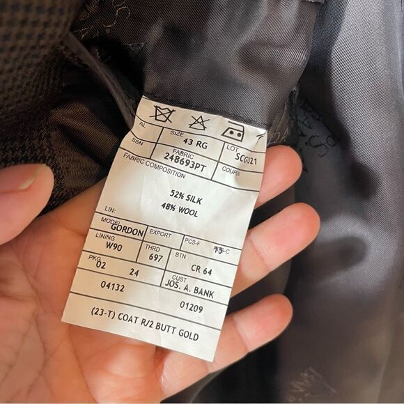 Jos.A.BANK SILK AND WOOL SUITS - Picture 5 of 8